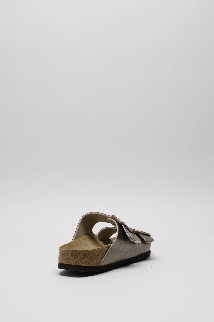 zoom in on Platina Slipper image Platina Slipper image