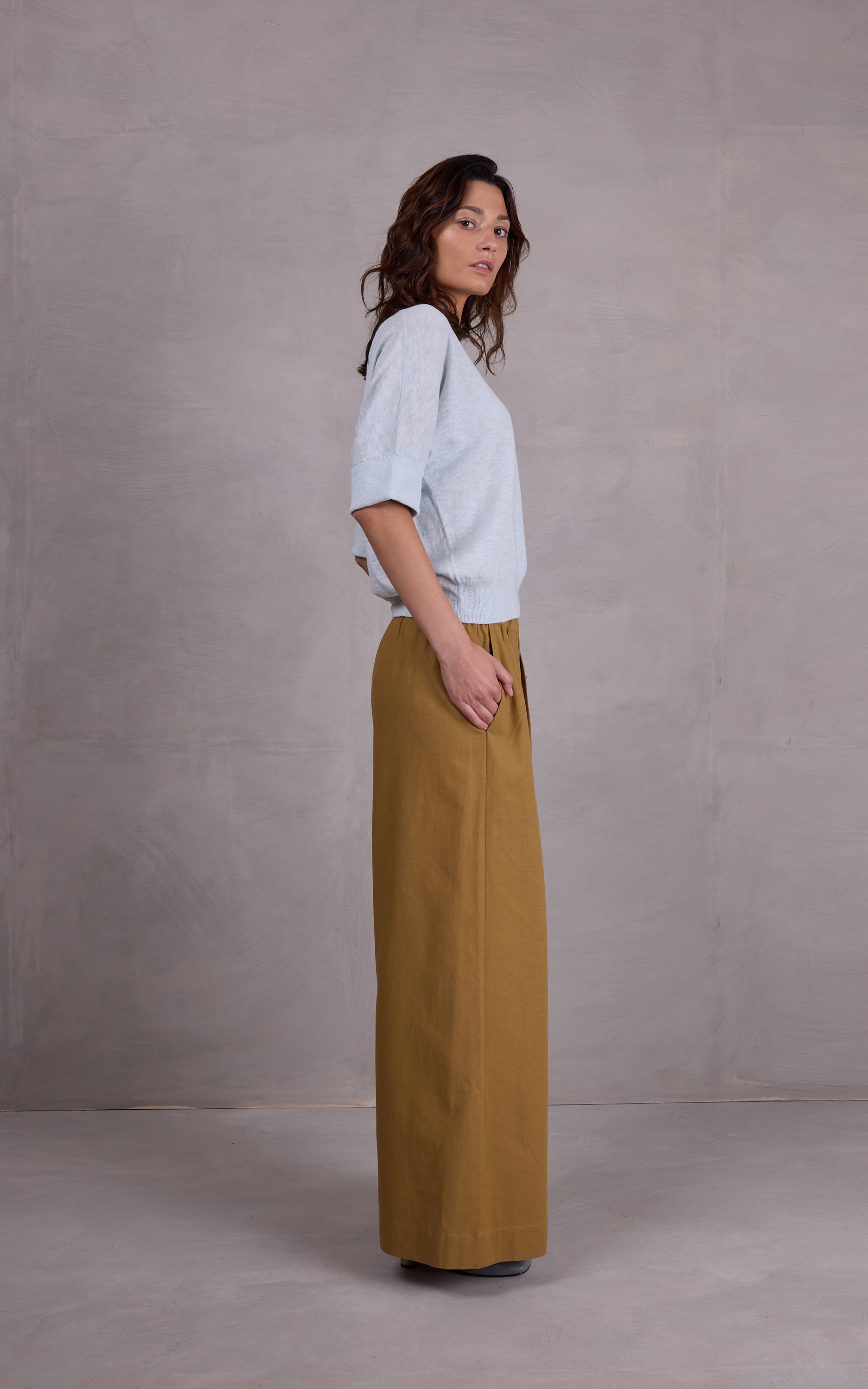 zoom in on Camel Broek image Camel Broek image