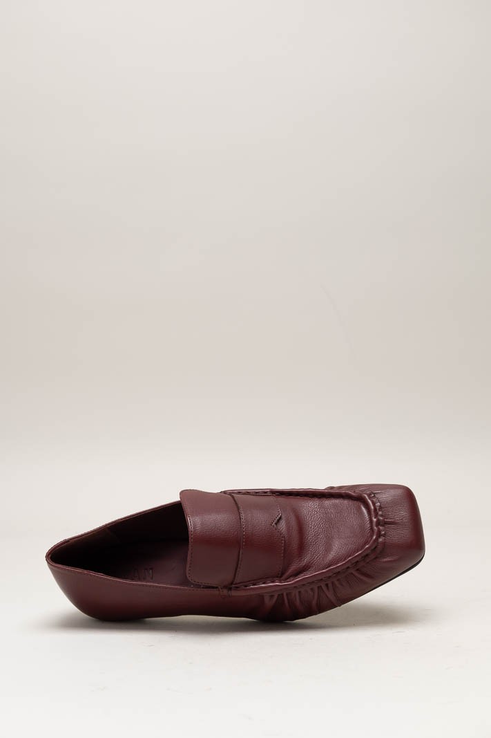 Bordeaux Mocassin hak image