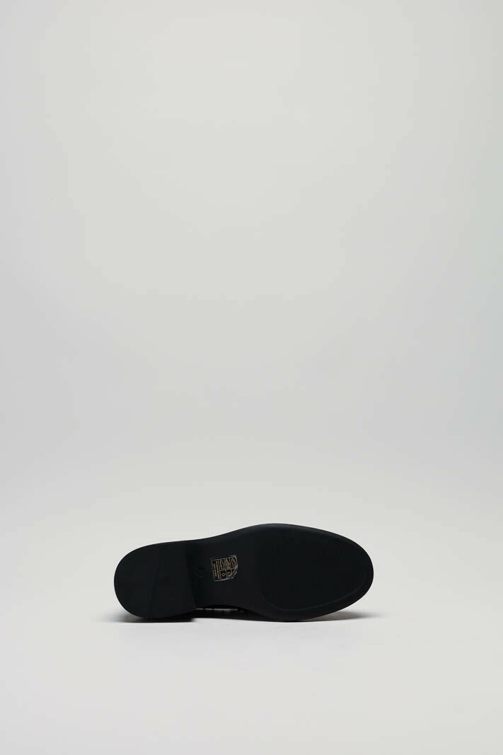 zoom in on Zwart Mocassin image Zwart Mocassin image