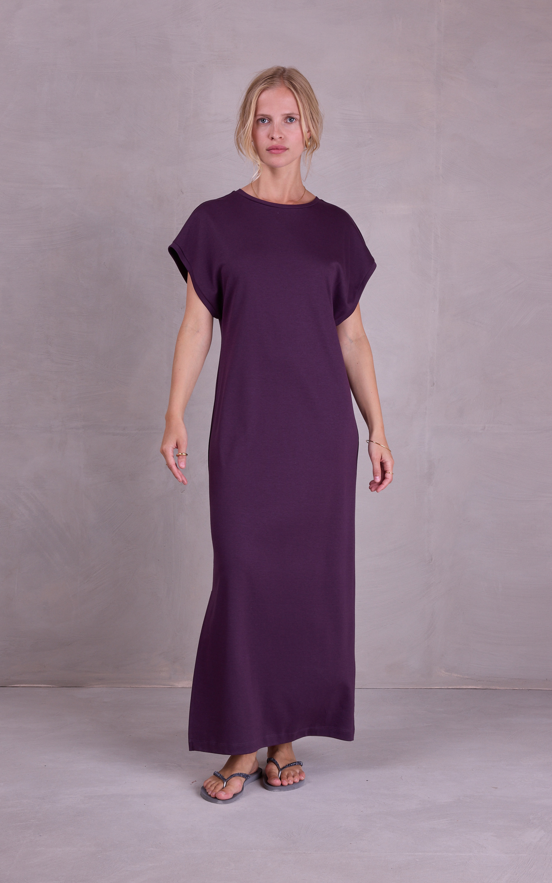 zoom in on Aubergine Jurk image Aubergine Jurk image