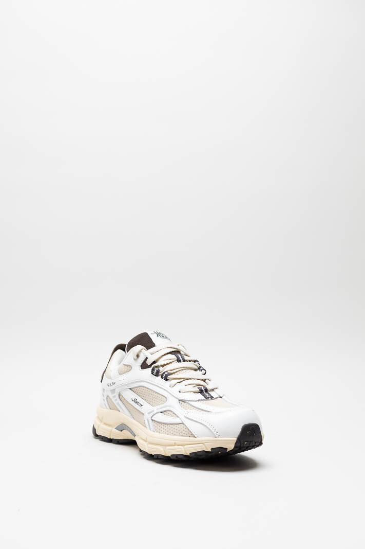 Beige Sneaker