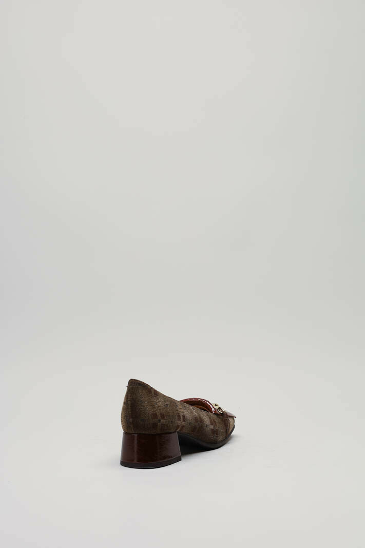 zoom in on Bruin Mocassin hak image Bruin Mocassin hak image
