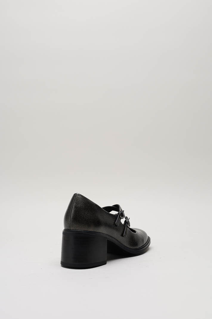 zoom in on Kaki Pump image Kaki Pump image